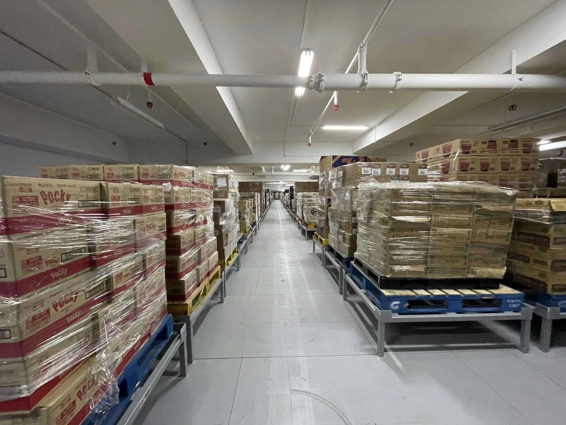 Flooring-with-pallet