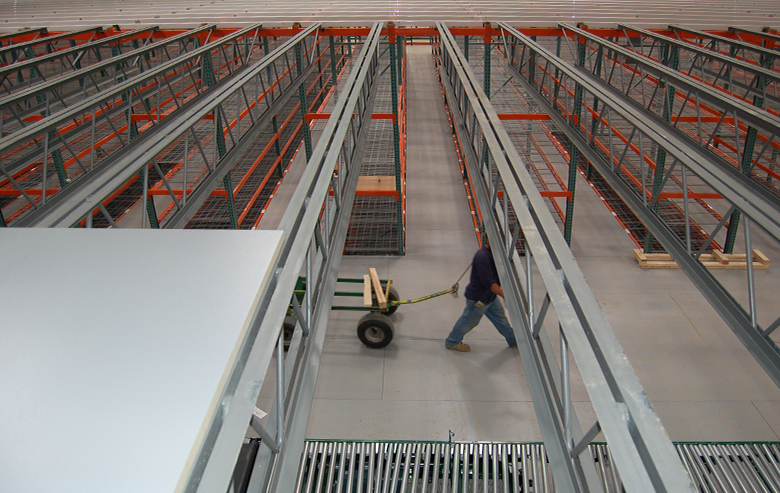 ResinDek-Xspan-Being-Installed-from-above-780x493